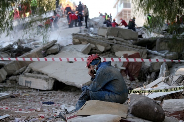 İzmir'de depremin yorulmak bilmeyen kahramanları 4
