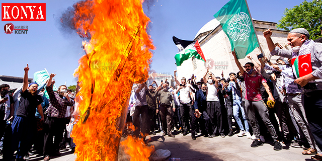 Konya’da Filistinli Şehitler İçin Gıyabi Cenaze Namazı Kılındı, İsrail’e Tepki Gösterildi