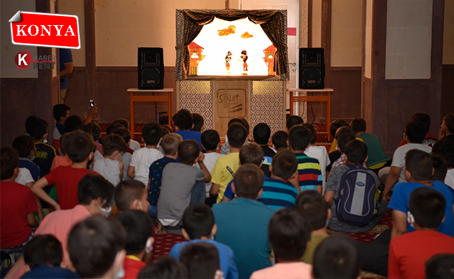 Camideki Çocuklar İçin ‘Hacivat-Karagöz’ Göle Oyunu