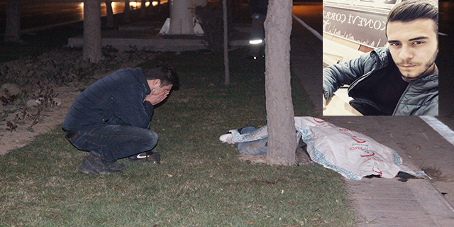 Kazada ölen arkadaşının cenazesinin başında gözyaşlarını boğuldu