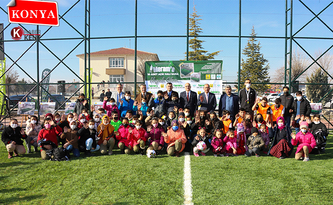 Meram’da 10 Okulun Bahçesine Halı Saha Kazandırıldı