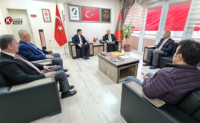 Başkan Kavuş, Başkentte Konyalı Siyasetçi Ve Bürokratlarla Bir Araya Geldi