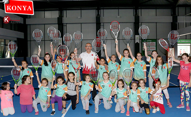 Meram, Tüm Yetenekli Gençleri Kort Tenis Turnuvasına Bekliyor