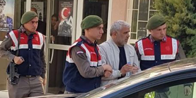 Konya’da 6 suçtan aranan hırsızlık şüphelisi profesör kimliğiyle yakalandı