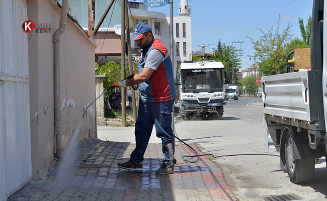 Meram’ın Cadde ve Sokaklarında Bahar Temizliği