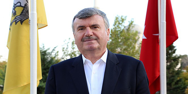Konya Büyükşehir Belediye Başkanı milletvekili aday adaylığı için istifa etti