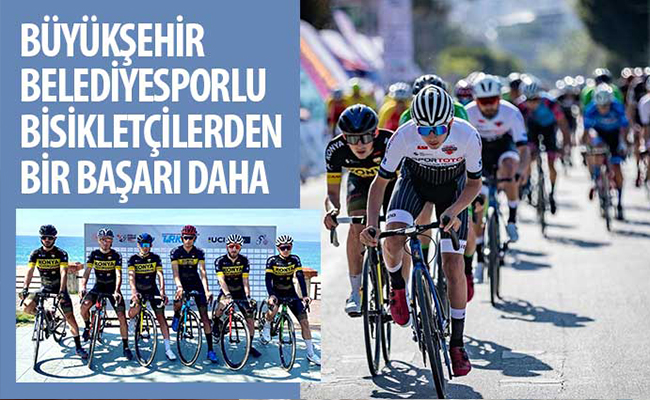 Büyükşehir Belediyesporlu Bisikletçilerden Şampiyonluk Sevinci