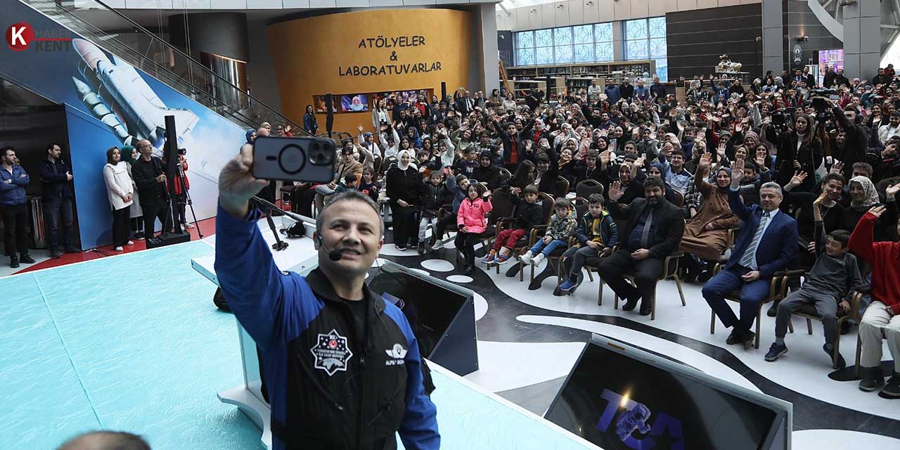 Türkiye’nin İlk Astronotu Gezeravcı, İlk Gençlik Buluşmasını Konya’da Yaptı