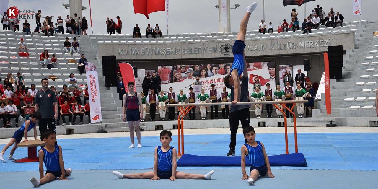 19 Mayıs Atatürk’ü Anma Gençlik ve Spor Bayramı Konya’da Coşkuyla Kutlandı