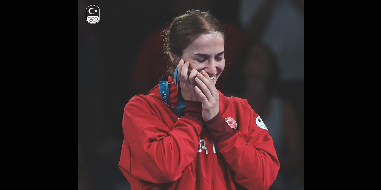 Buse Tosun Çavuşoğlu Olimpiyat Oyunları’nda İlk Güreş Madalyamızı Kazandı