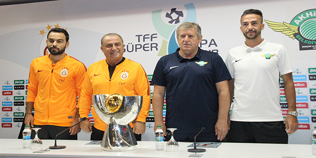 Son şampiyonlar Süper Kupa maçında kozlarını paylaşacak