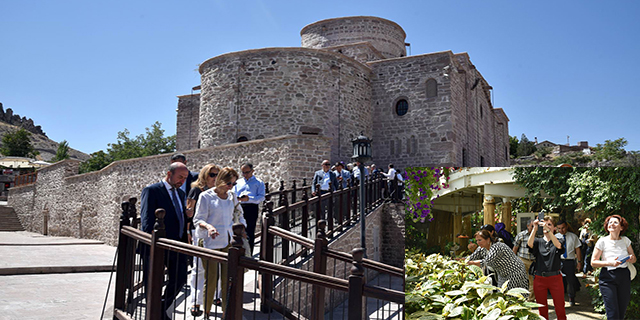 Büyükelçiler Konya’da tarihi mekanları gezdi
