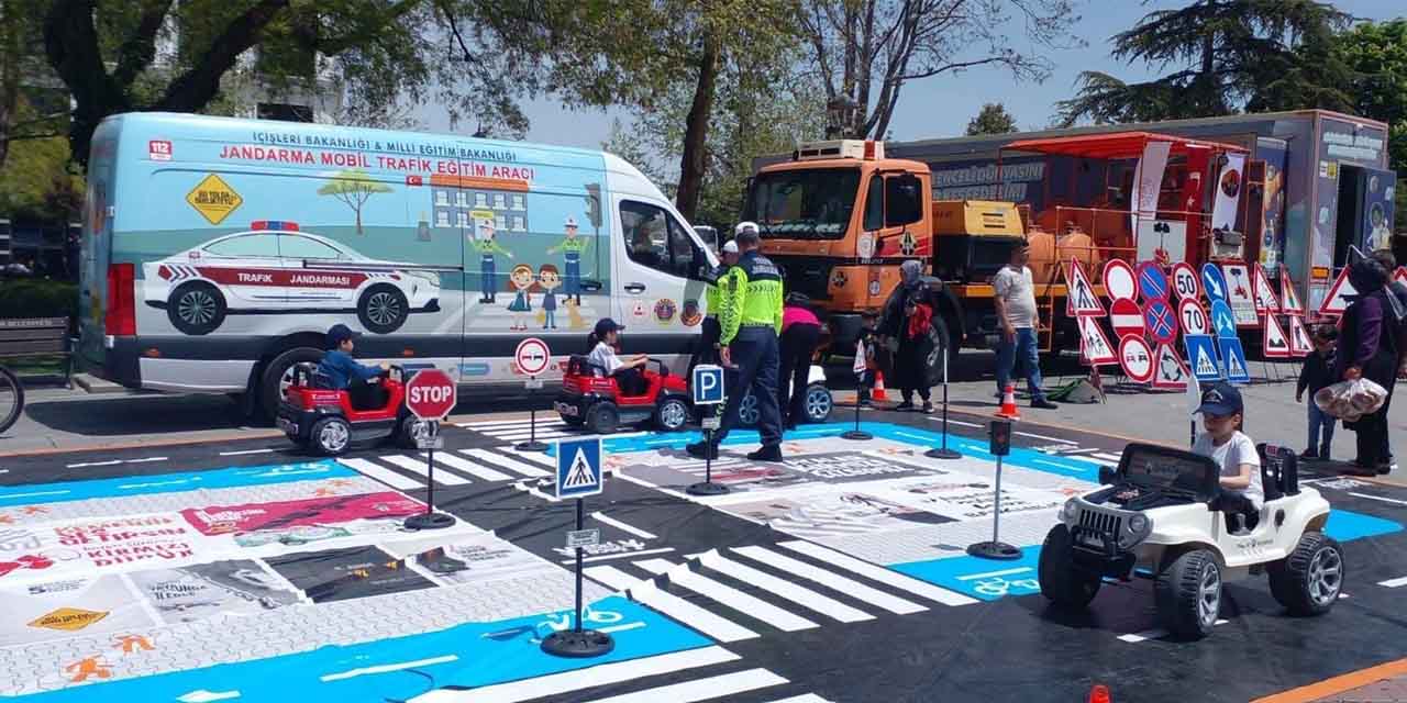 Konya’da Jandarma’dan 15 Günde 8 Bin Kişiye Trafik Güvenliği Eğitimi