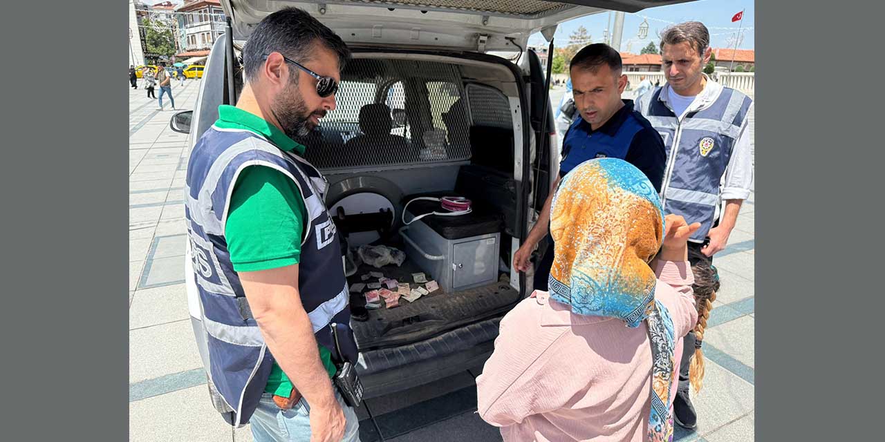 Konya’da Dilenci Operasyonu: 10’u Çocuk 23 Kişi Dilenirken Yakalandı