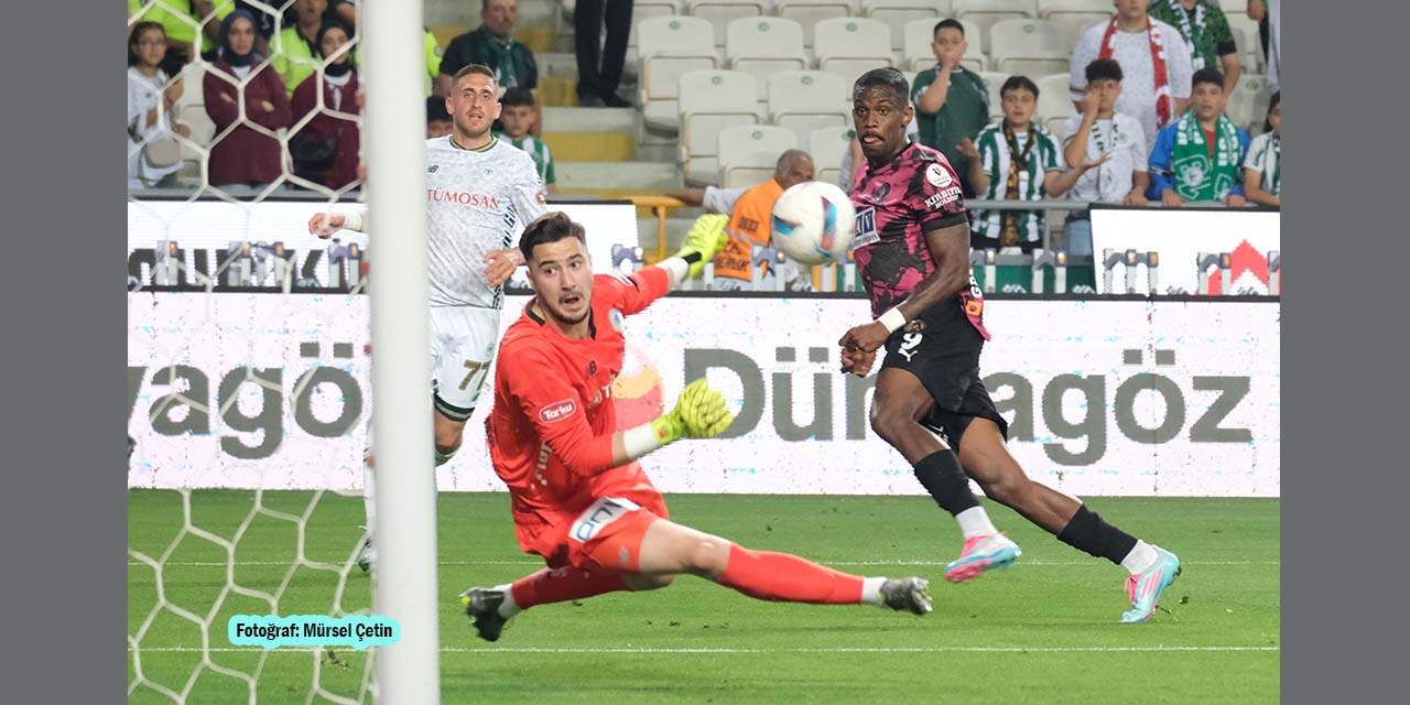 Konyaspor’dan Evinde Taraftarına Mağlubiyetli Veda!