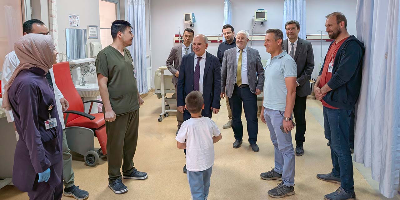 Prof. Dr. Koç: “Sağlık Tesislerinin Çağdaş Standartlara Ulaşması Adına Çalışıyoruz”