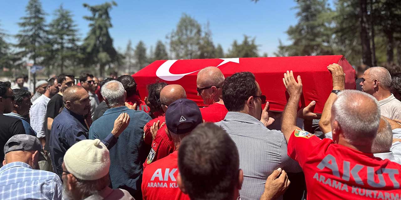 Şehit Muharrem Can Dualarla Son Yolculuğuna Uğurlandı