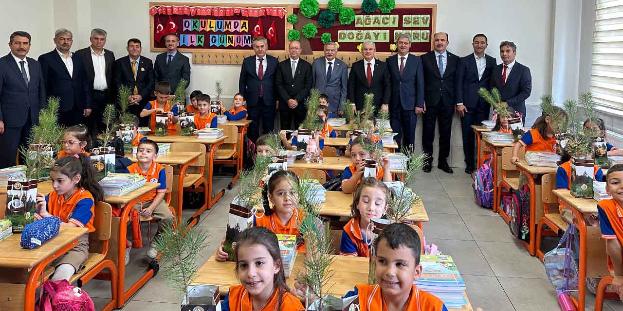 Konya’da 463 Bin Öğrenci İçin Ders Zili Çaldı
