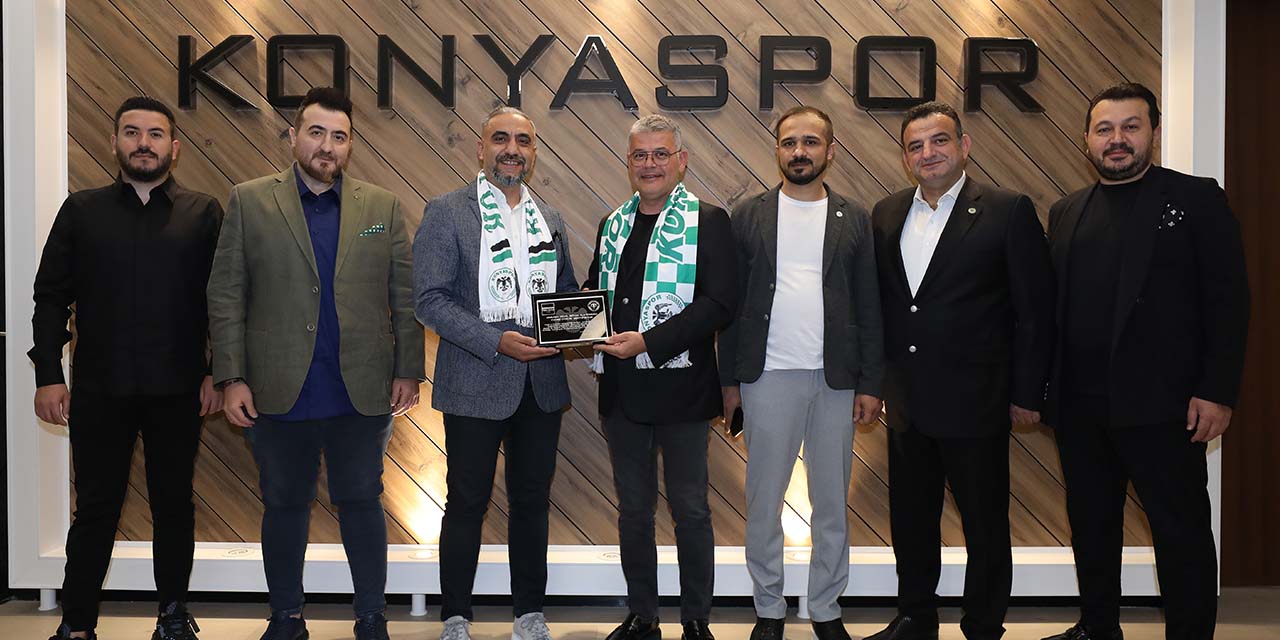 Konyaspor Başkanı Atiker’e Fahri Üyelik Beratı