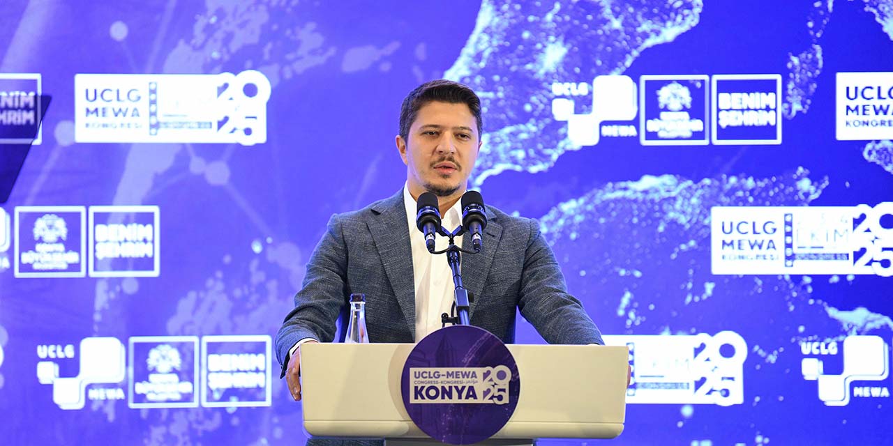 Özboyacı: “Dünyanın Gözü Önünde Canlı Yayında Soykırım İşleniyor”