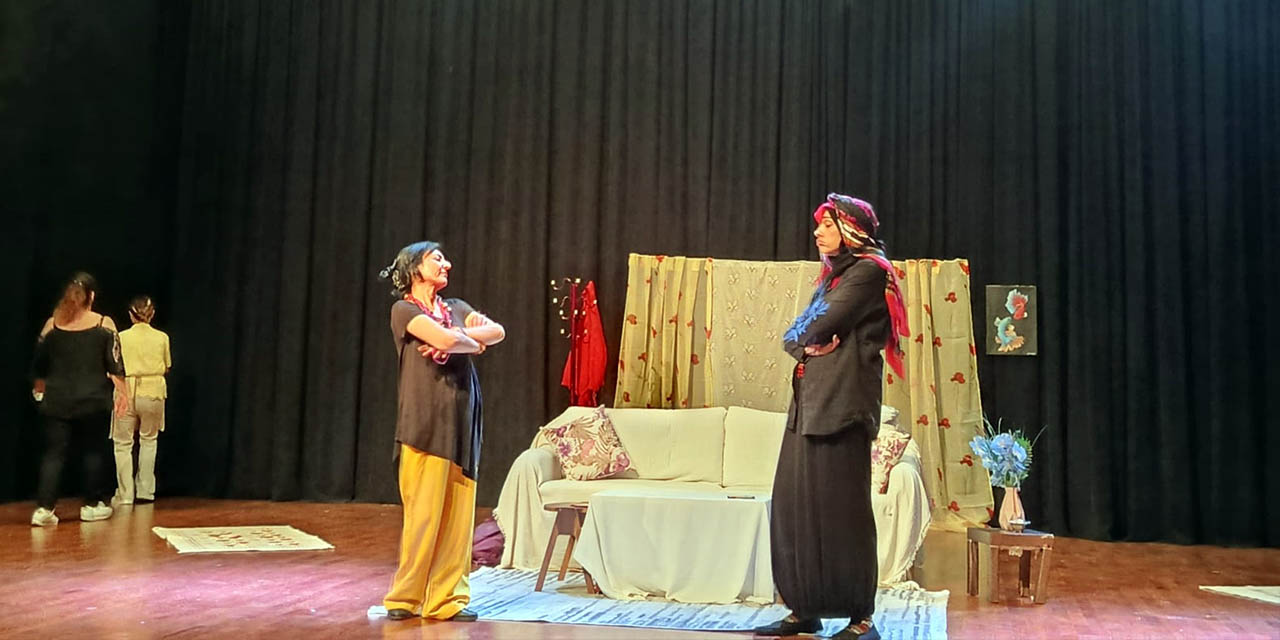 ‘Yamalı Tövbeler’ Adlı Tiyatro Oyunu Perdelerini Açtı