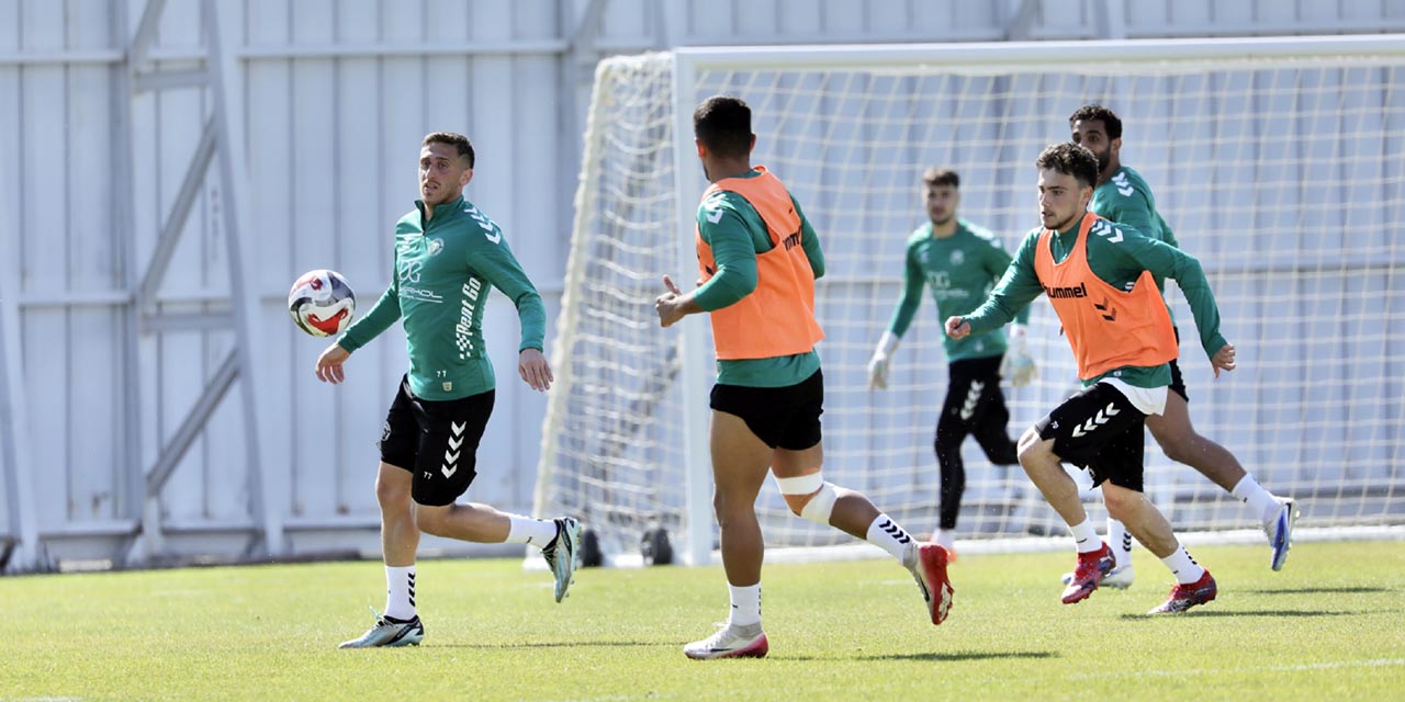 Konyaspor’da Kocaelispor Mesaisi Sürüyor