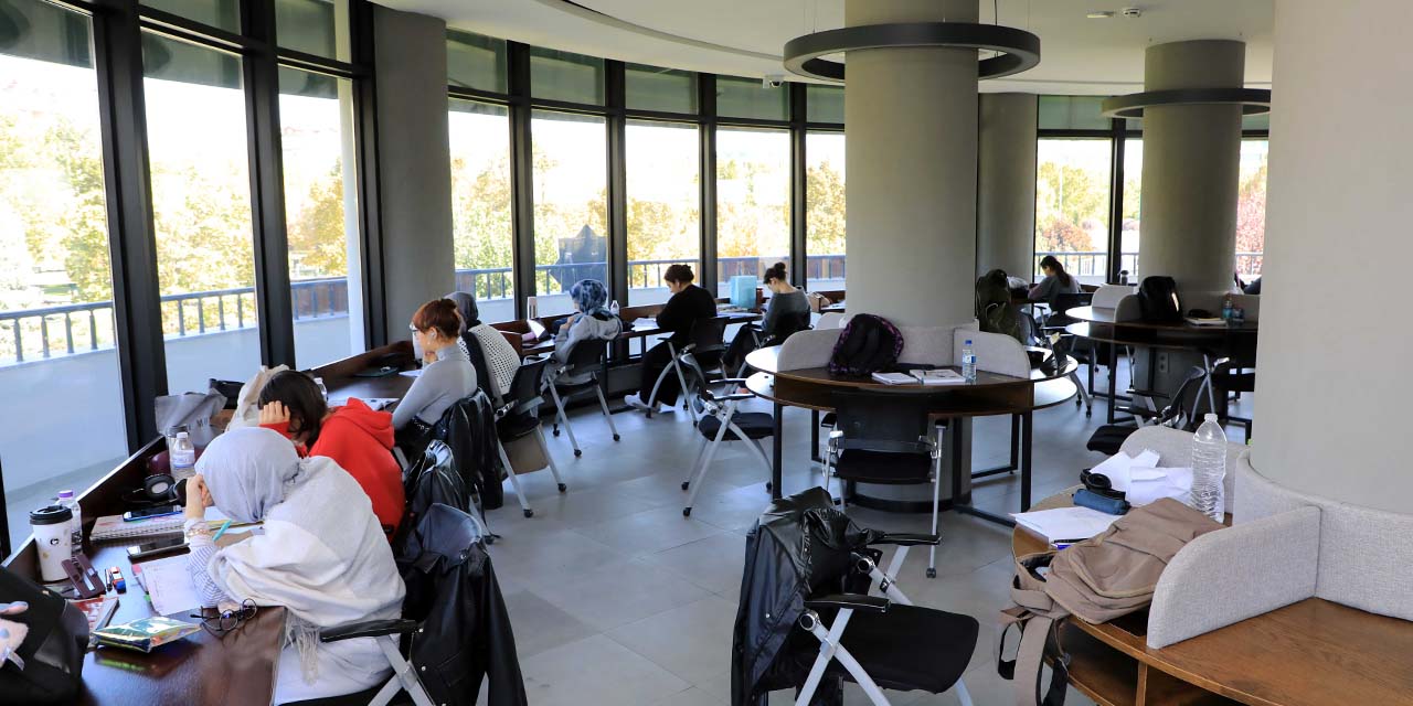 Karatay Kütüphane’de Dijital Dönüşümü Başlattı