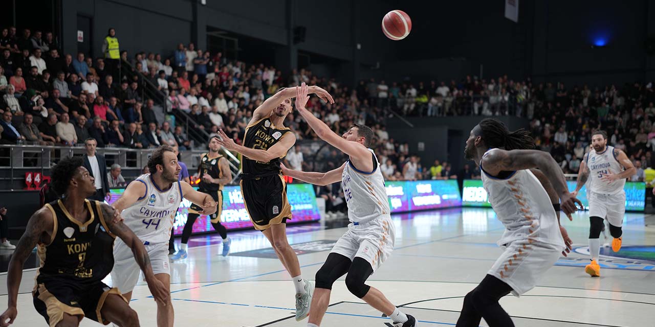 Konya Büyükşehir Zirvede Yarışını Sürdürüyor