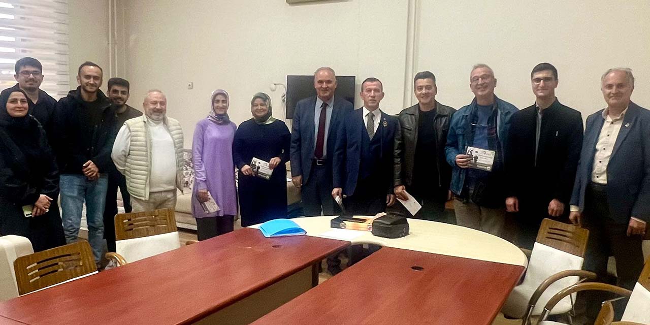 Konya Lisesi'nde Anlamlı Öğretmenler Günü Kutlaması