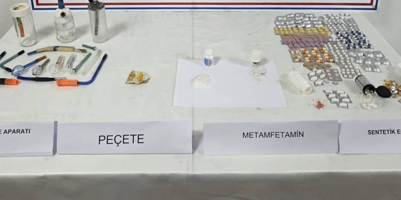 Konya’da Kaza Yapan Sürücünün Aracında Uyuşturucu Ele Geçirildi