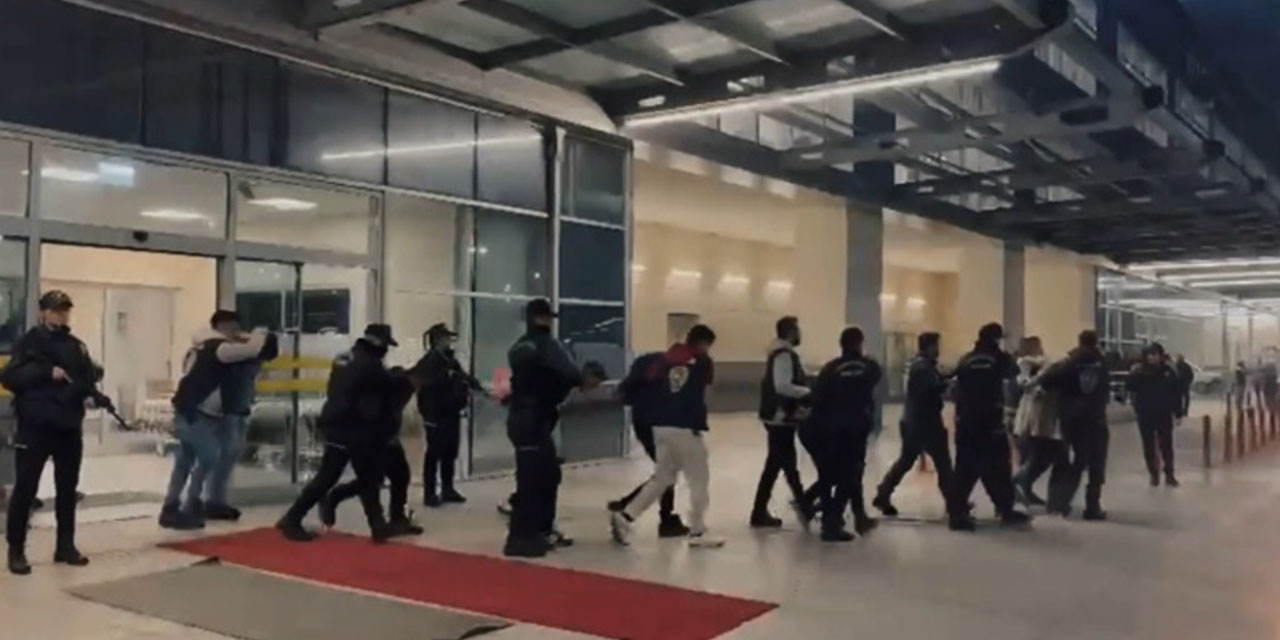 Konya Polisinden 21 İlde Eş Zamanlı Dolandırıcılık Operasyonu: 55 Gözaltı