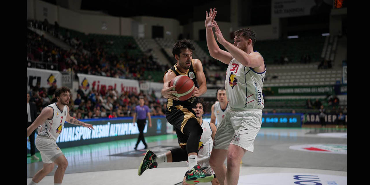 Konya Büyükşehir Şampiyonluk Yarışından Kopmadı