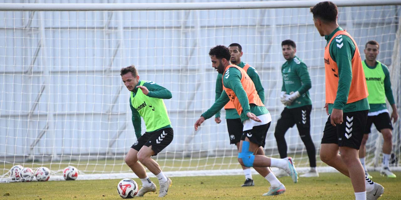 Konyaspor’da İlk Yarı Hesapları!