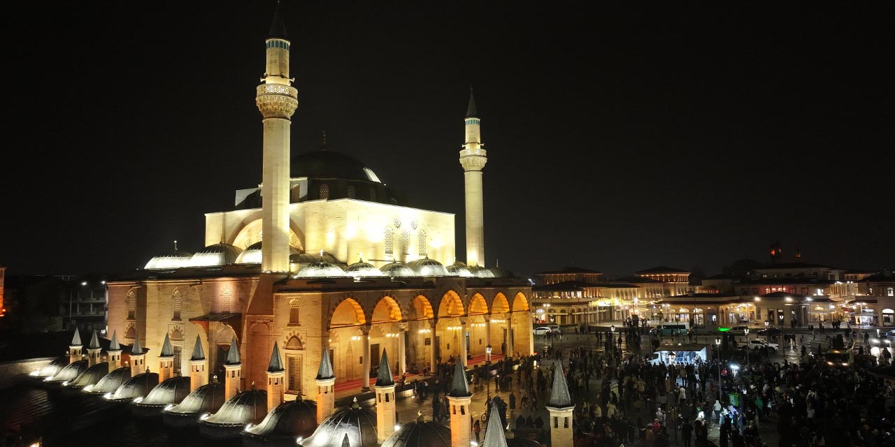 Regaip Kandili’nde Camiler Doldu Taştı