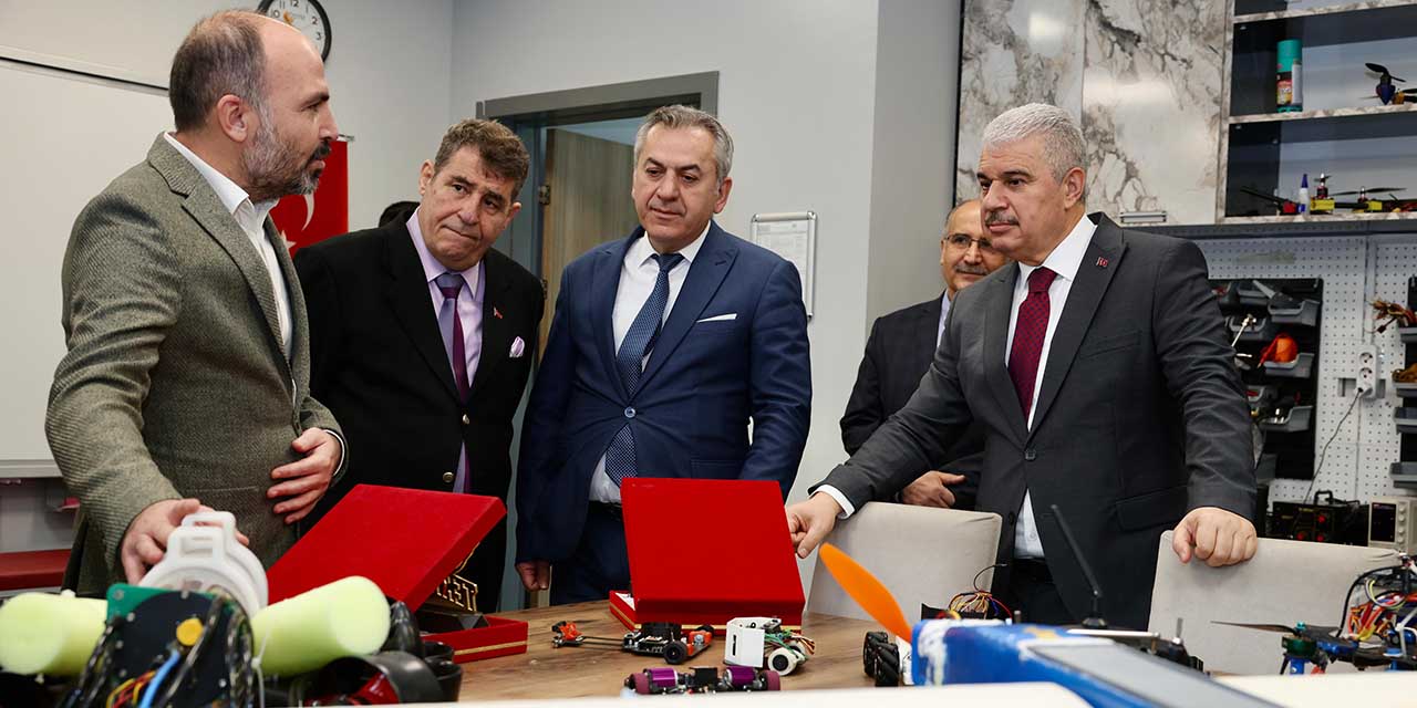 Vali Akın’dan Proje Okulu’na Ziyaret