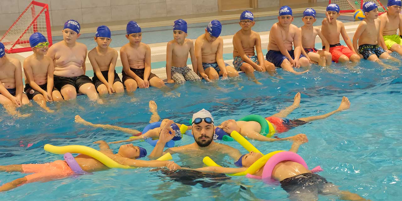 Konya’da ‘Yüzme Bilmeyen Kalmasın’da Öğrenci Sayısı 15 Bine Ulaştı