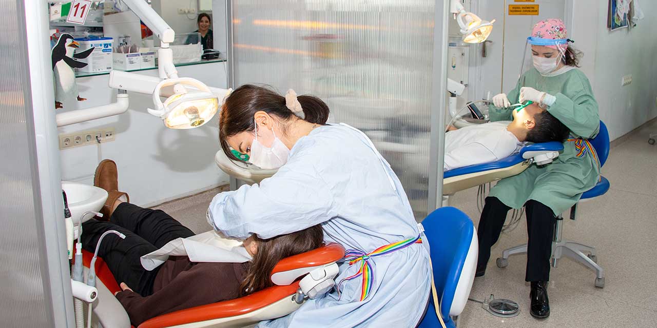 SÜ Diş Hekimliği Fakültesi’nde ‘İlk Muayeneler Randevusuz’ Dönemi Başladı