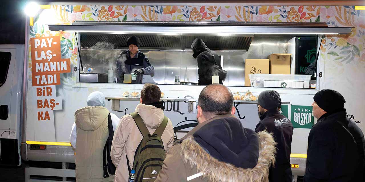 Karatay Belediyesi, Sıcak Çorba İkramını Sürdürüyor
