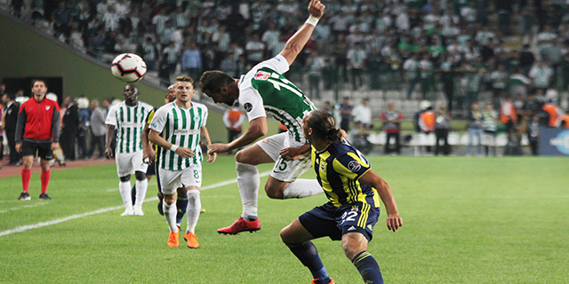 Konyaspor rakibine galibiyeti "Elmas" tepside sundu