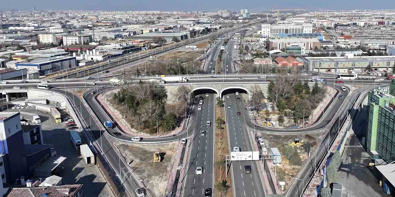 Türkiye’de İlk Olan Bir Yöntemle İnşa Edilen Kavşak Trafiğe Açıldı