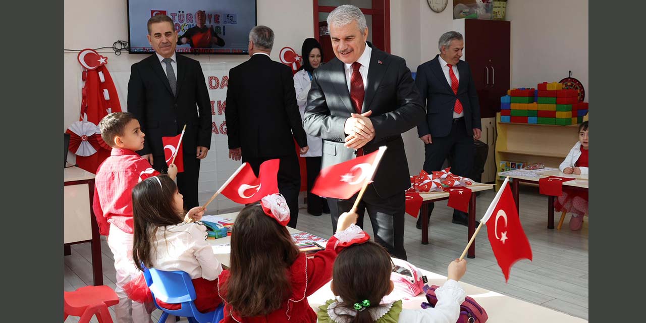 Vali Akın’dan Meram Niyaz Usta İlkokulu’na Ziyaret