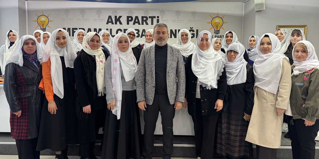 Mihalgazi Belediye Başkanı’na AK Parti Meram’dan ‘Beyaz Yazma’lı Destek!