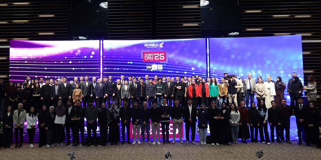 TEKNOFEST’te Dereceye Giren Kapsül Takımları Ödüllerini Aldı