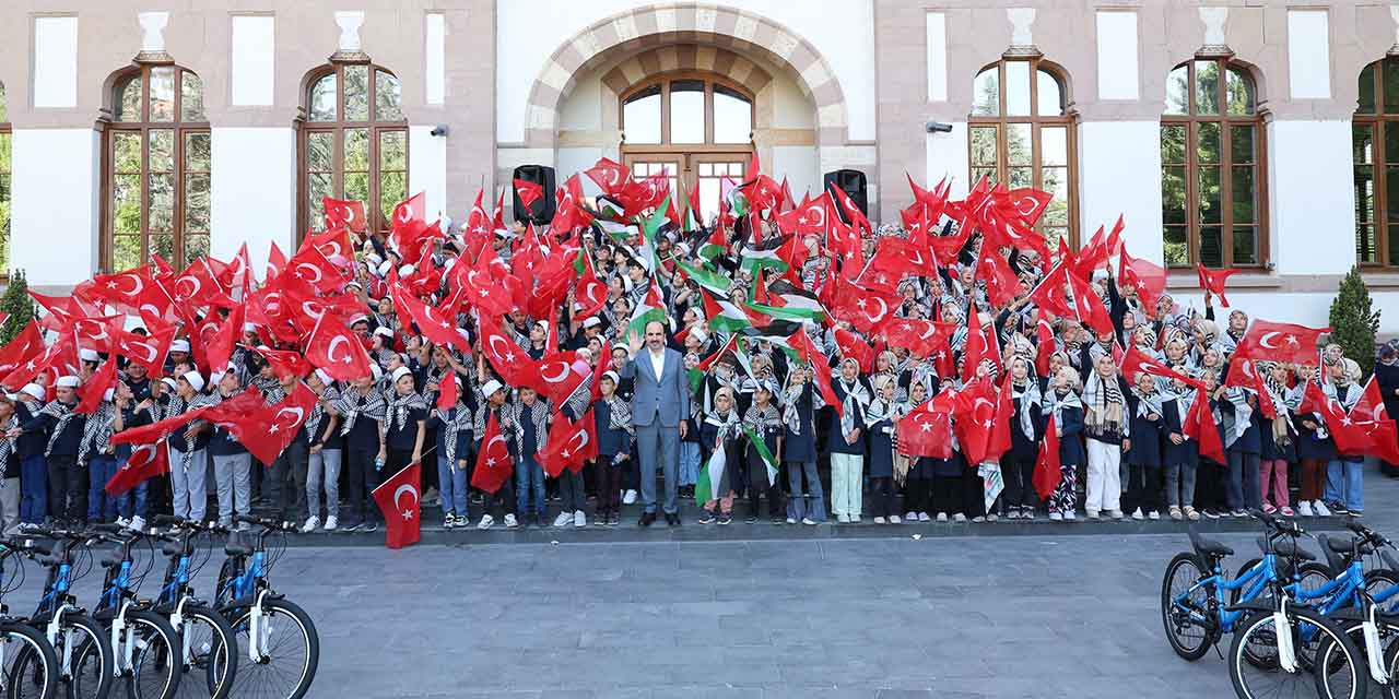 Başkan Altay, Hafız Adaylarına Eğitim Desteği Müjdesi Verdi