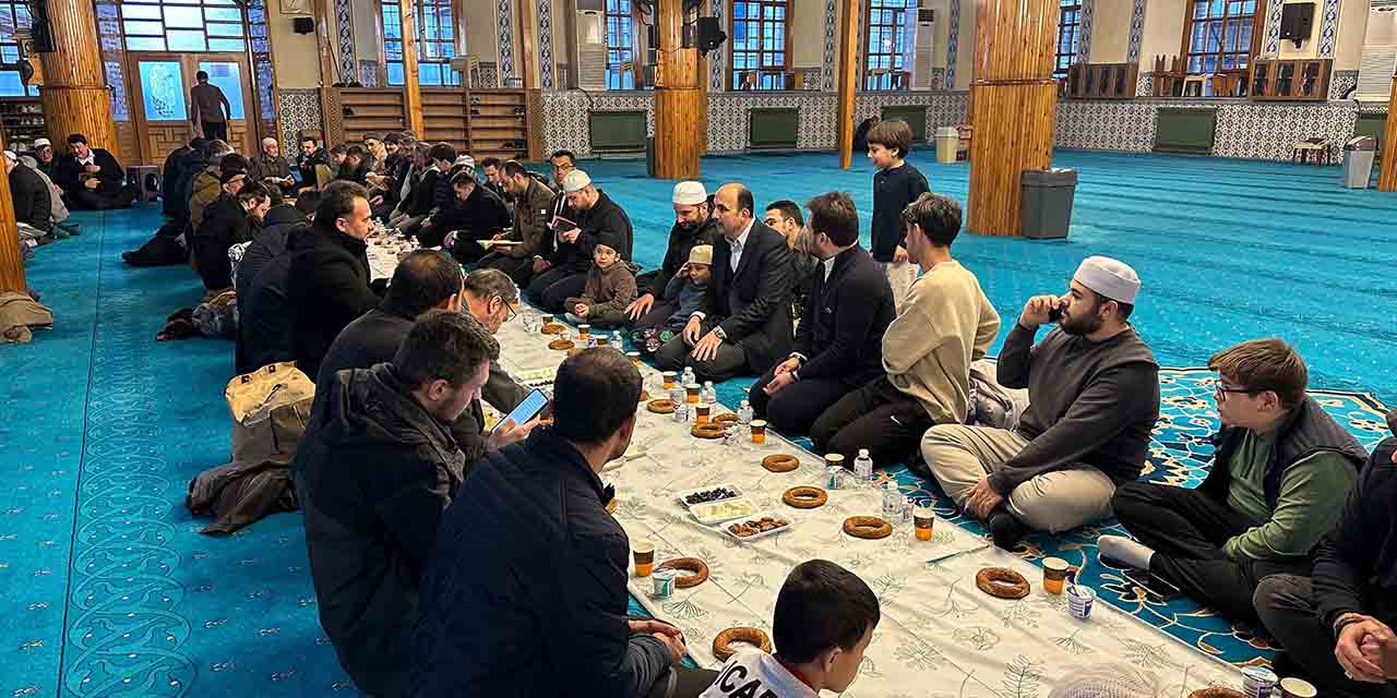 Başkan Altay ‘Ümmet İftarı’na Katıldı