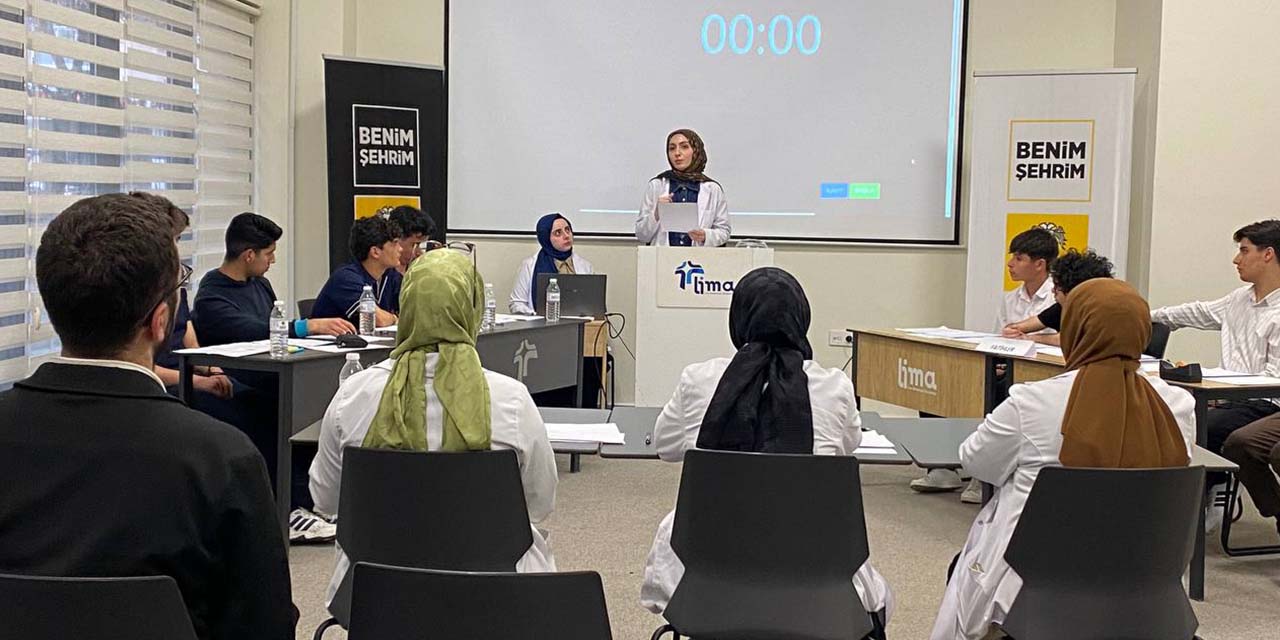 Konya’da Münazara Yarışması Heyecanı Başladı