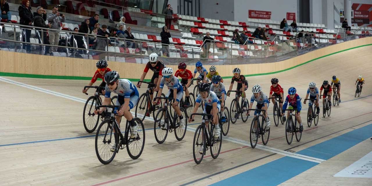 Pist Bisikletinin ‘En İyileri’ Konya’da Kıyasıya Yarışıyor!