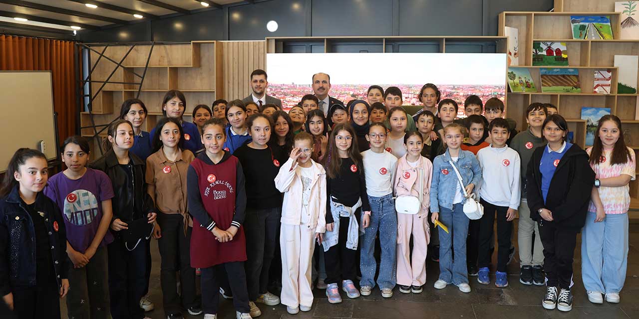 Başkan Altay, Çocuk Meclisi ve Gençlik Meclisi Üyeleriyle Buluştu