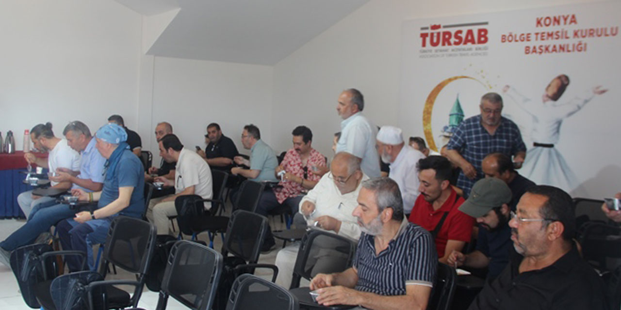 TÜRSAB Konya’dan Aşure İkramı