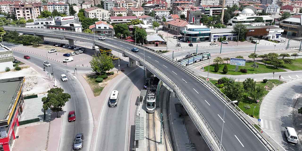 Başkan Altay, Kunduracılar Üst Geçidi’nde Standardı Yükselttiklerini Açıkladı
